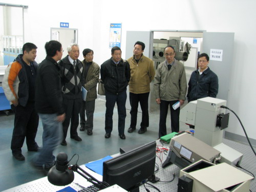 省光电行业协会专家组考察育成中心